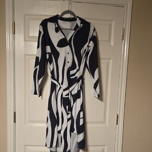 Elegant Monochrome Long Sleeve Dress
